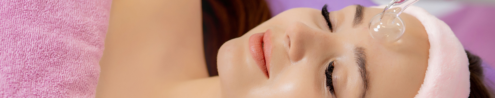 Renew Your Skin: The Benefits of Professional Body Scrub  Treatments